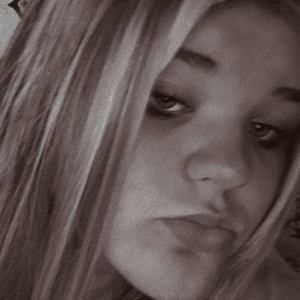 Meet your Posher, Maci